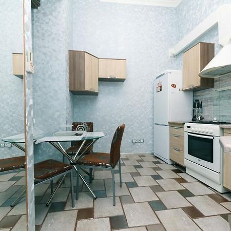 Stylish Two-Level Flat 2 Min From Khreschatyk Kiev Buitenkant foto