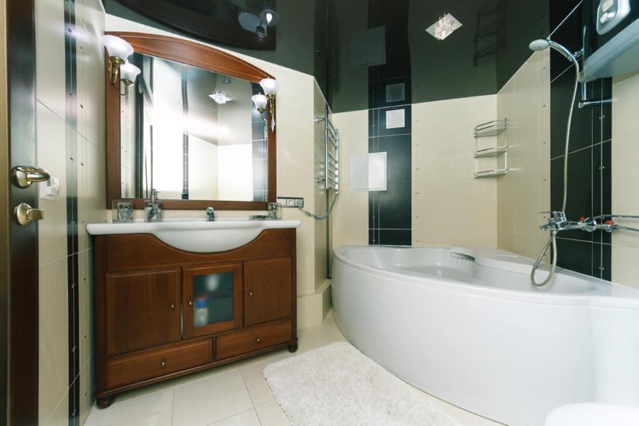 Stylish Two-Level Flat 2 Min From Khreschatyk Kiev Buitenkant foto
