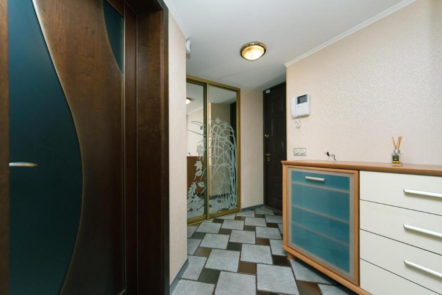 Stylish Two-Level Flat 2 Min From Khreschatyk Kiev Buitenkant foto